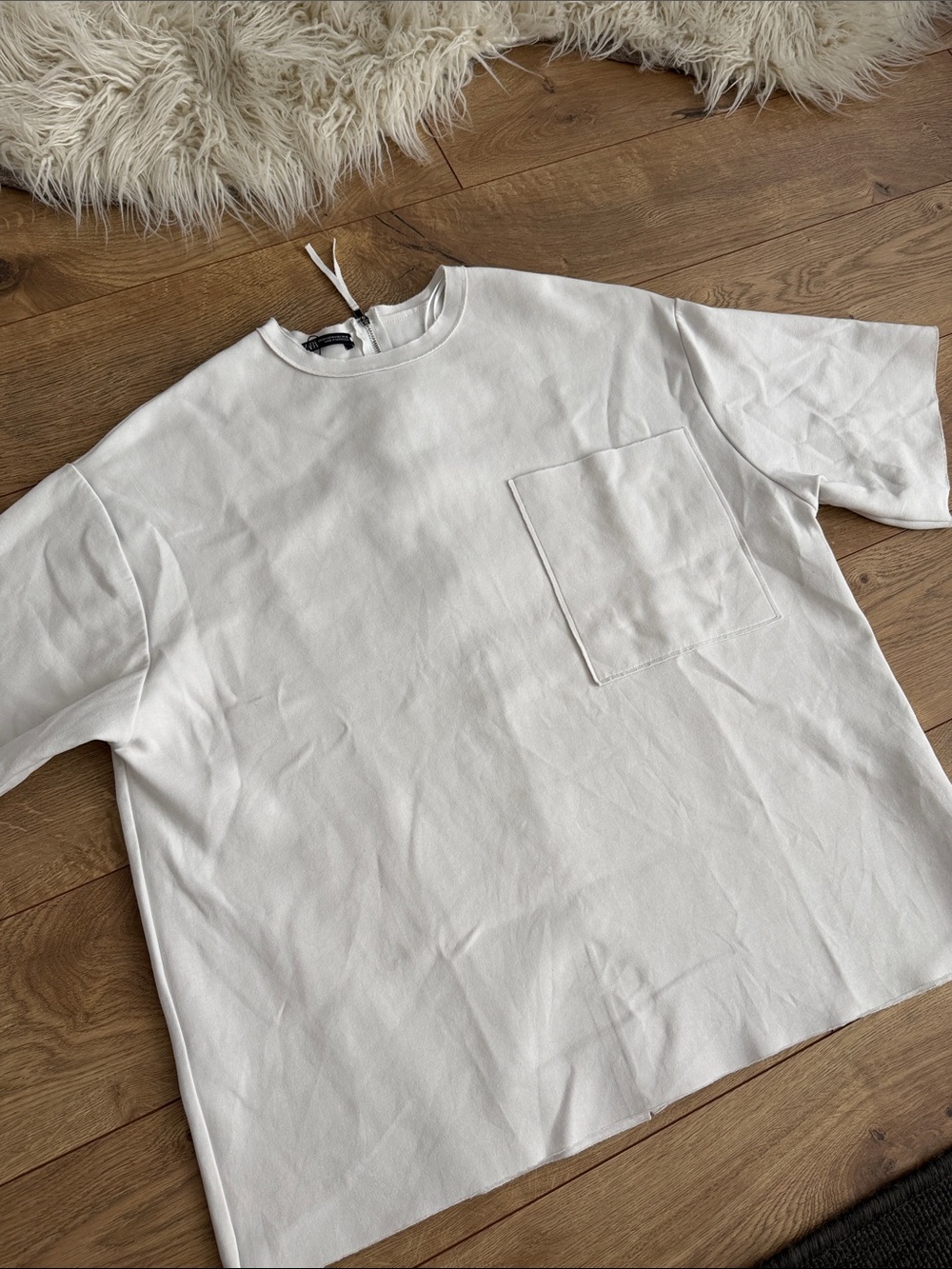 Women's Crewneck Shirt with Back zipper